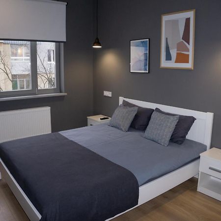 Apart-Hotel Kostjukowski Apartments Nizhynska 17 리비프 외부 사진