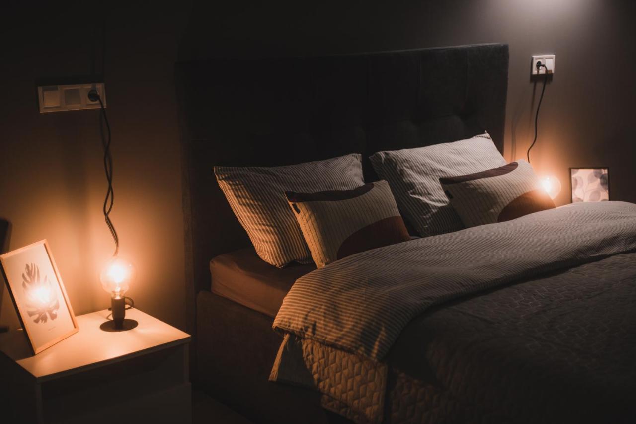 Apart-Hotel Kostjukowski Apartments Nizhynska 17 리비프 외부 사진
