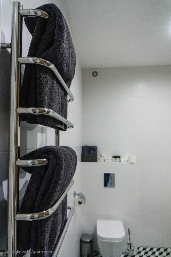 Apart-Hotel Kostjukowski Apartments Nizhynska 17 리비프 외부 사진