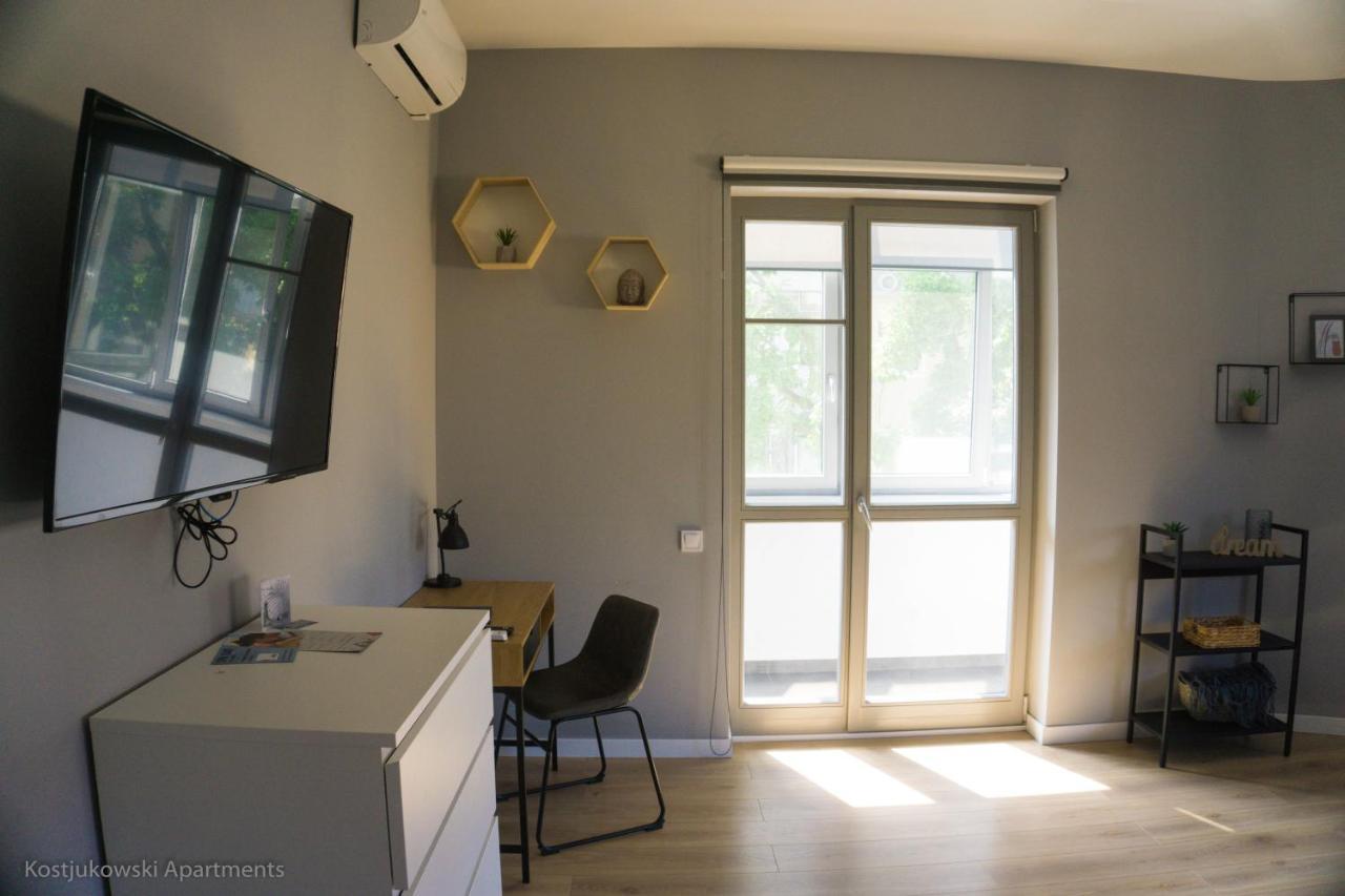 Apart-Hotel Kostjukowski Apartments Nizhynska 17 리비프 외부 사진