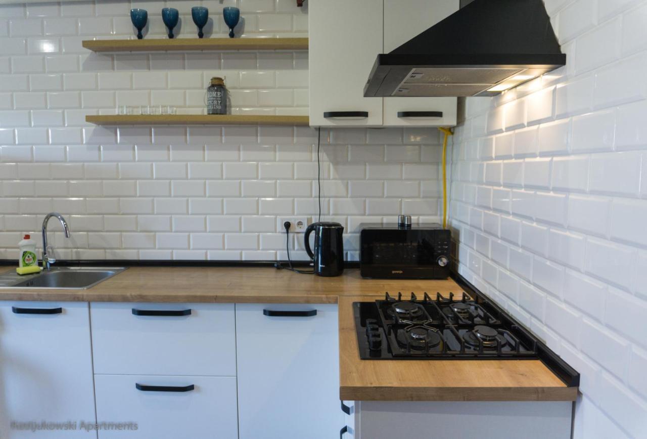 Apart-Hotel Kostjukowski Apartments Nizhynska 17 리비프 외부 사진