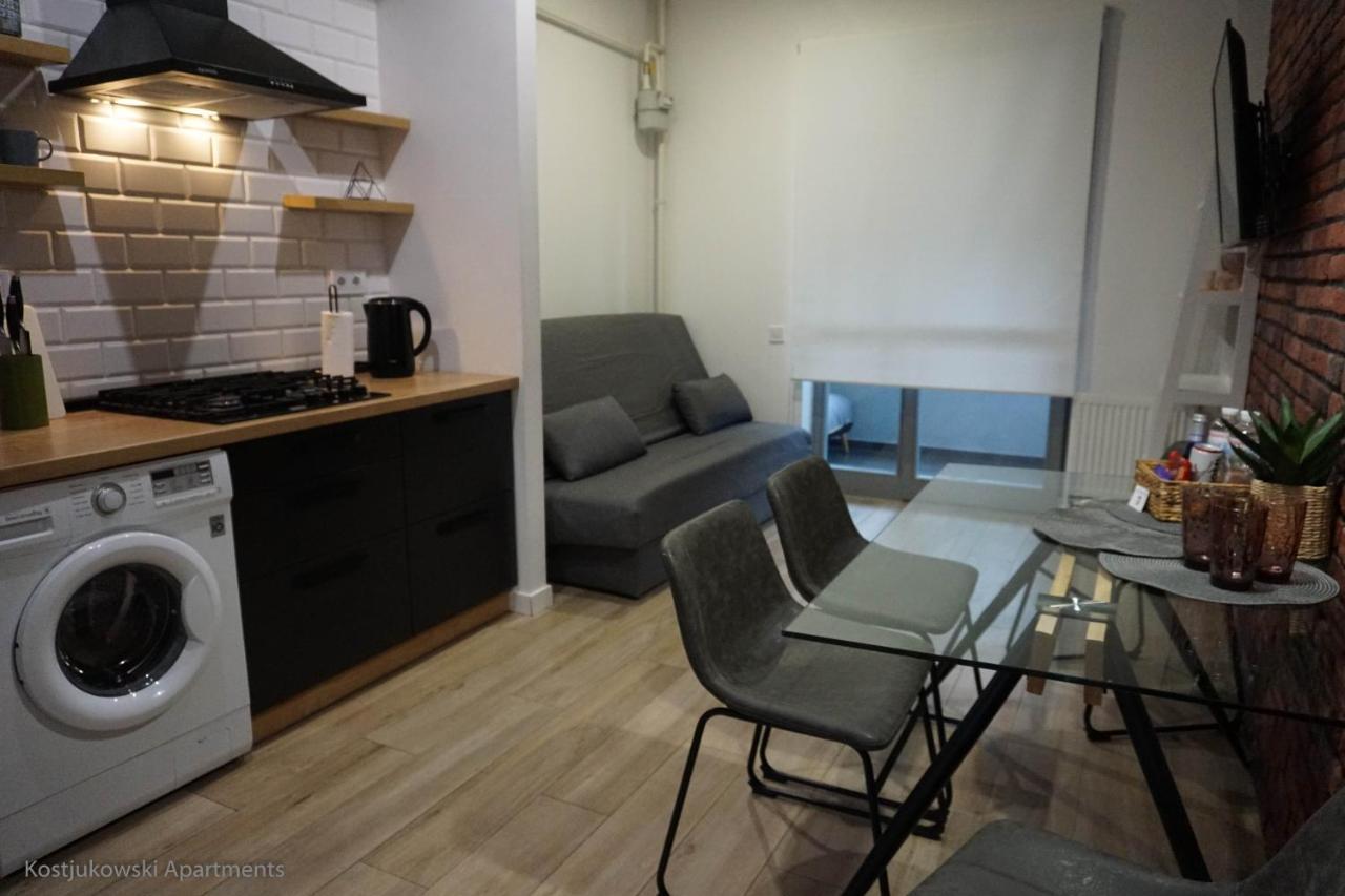 Apart-Hotel Kostjukowski Apartments Nizhynska 17 리비프 외부 사진