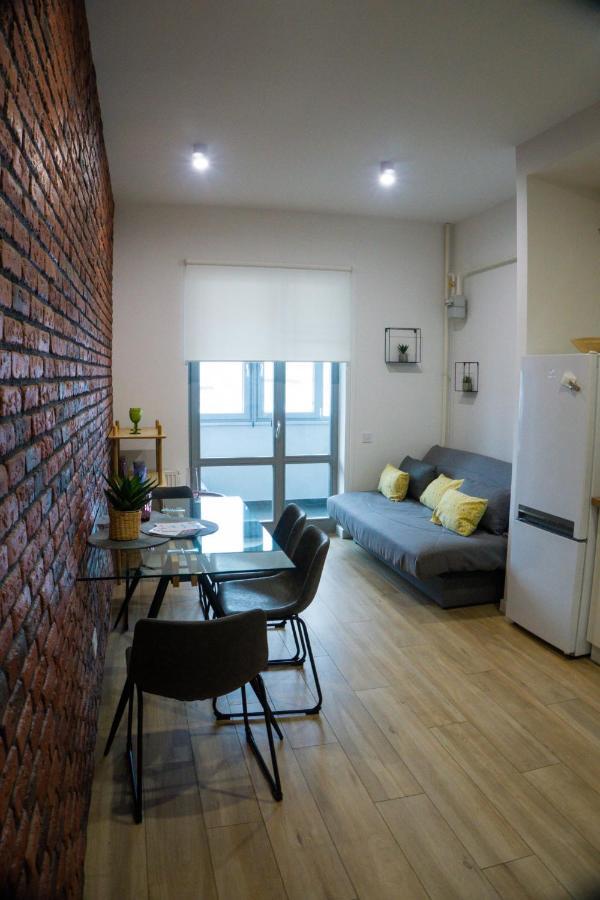 Apart-Hotel Kostjukowski Apartments Nizhynska 17 리비프 외부 사진
