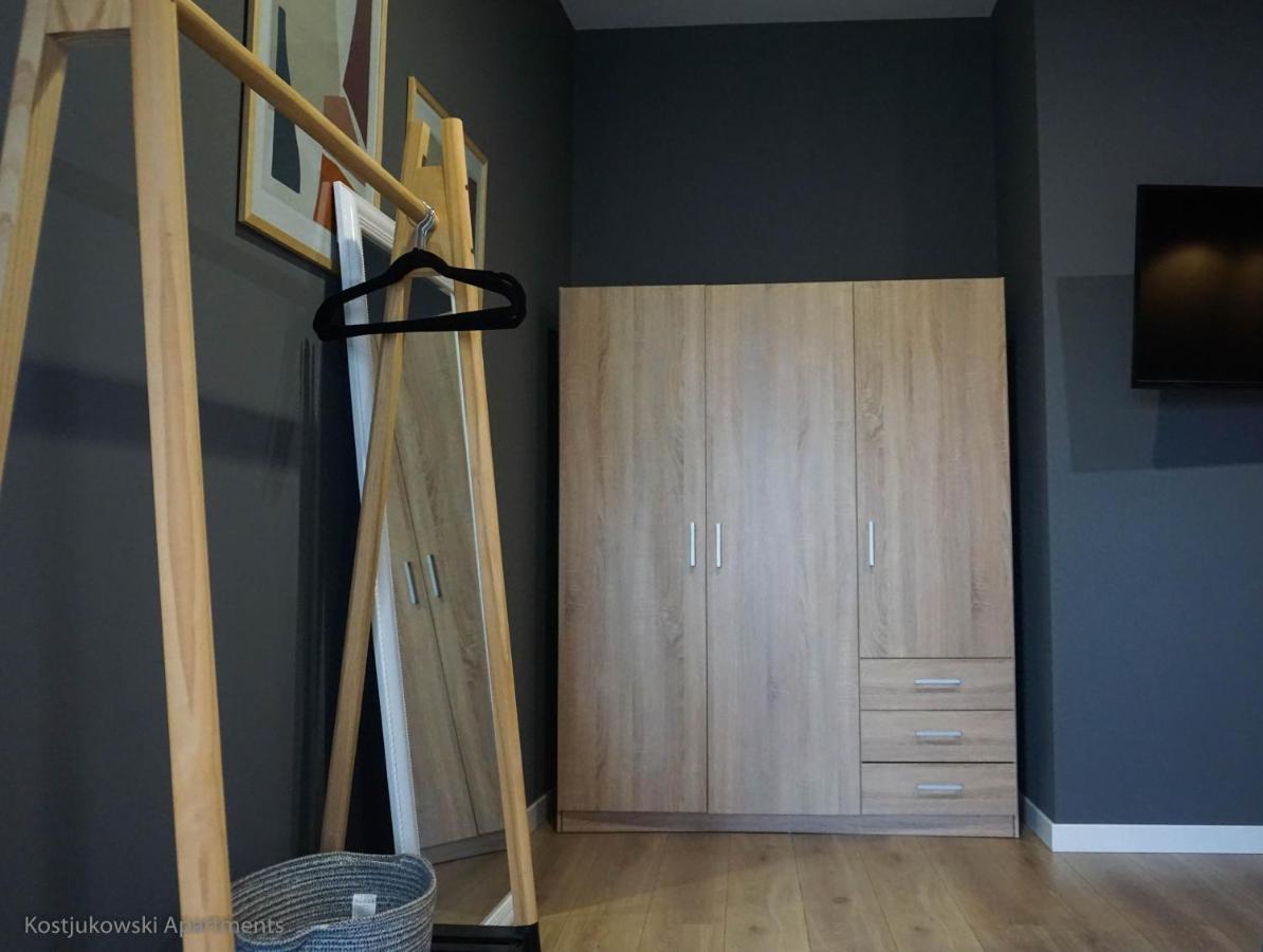 Apart-Hotel Kostjukowski Apartments Nizhynska 17 리비프 외부 사진