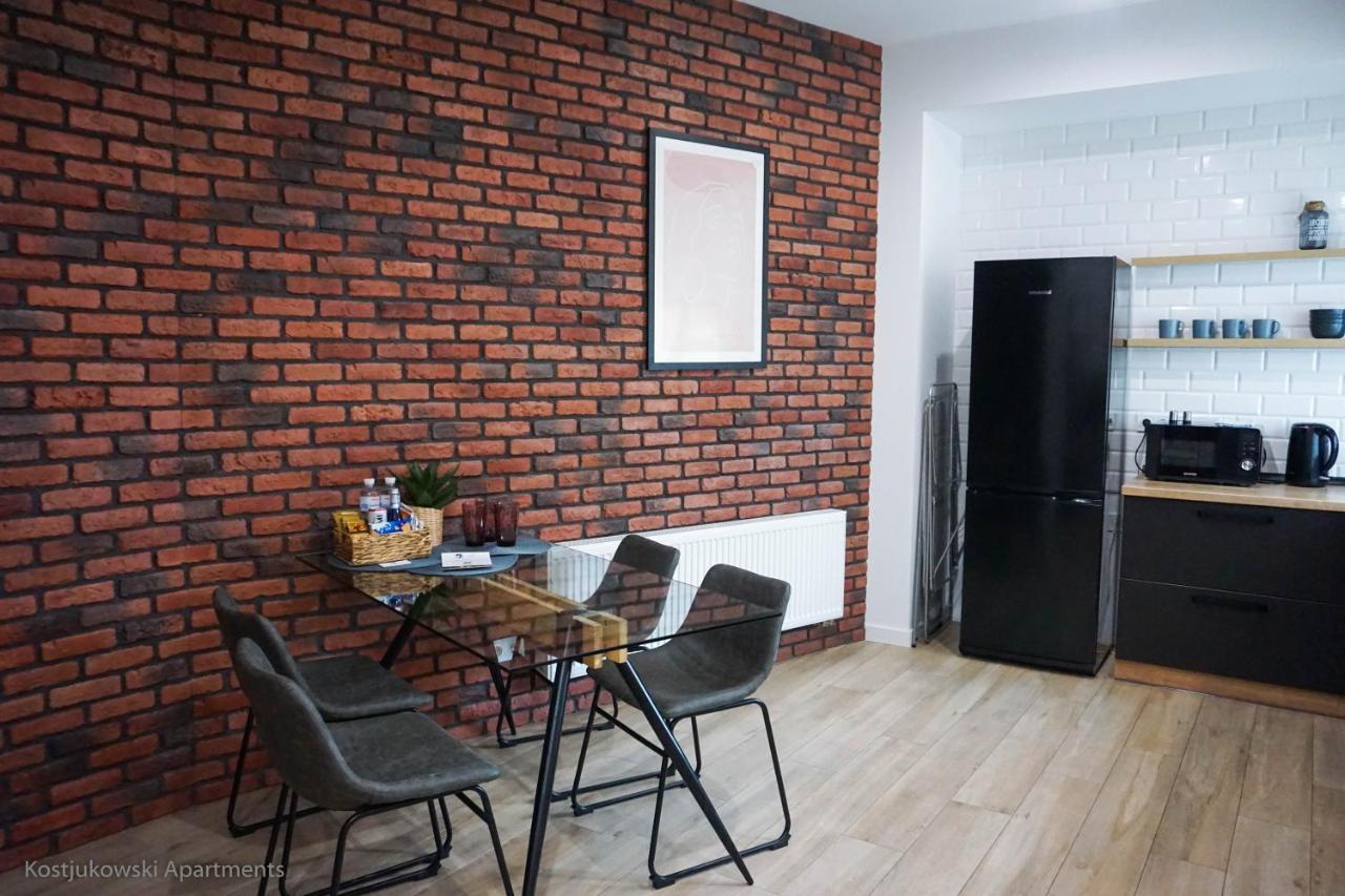 Apart-Hotel Kostjukowski Apartments Nizhynska 17 리비프 외부 사진