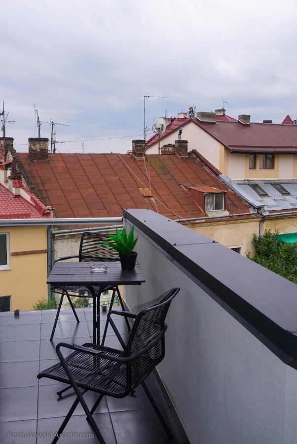 Apart-Hotel Kostjukowski Apartments Nizhynska 17 리비프 외부 사진